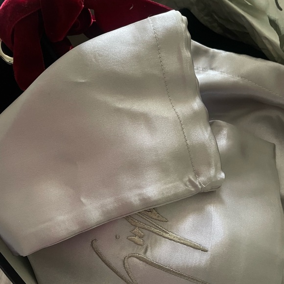 Giuseppe Zanotti Lace-Up Velvet Heels - Picture 3 of 3